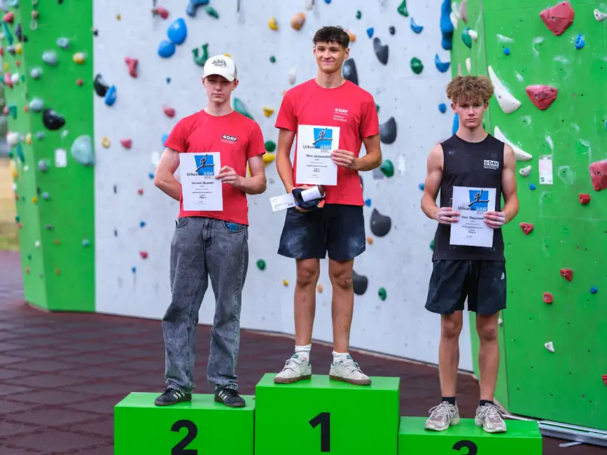 Nick Ressmann (vor) auf Platz 3 U 17 der Männer