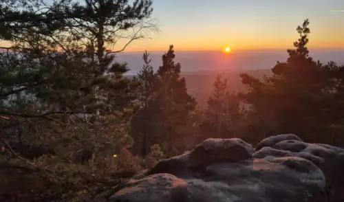 Sonnenaufgang im Elbsandstein